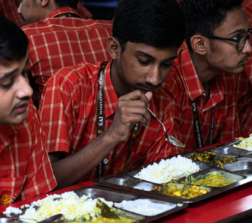 Students Dining